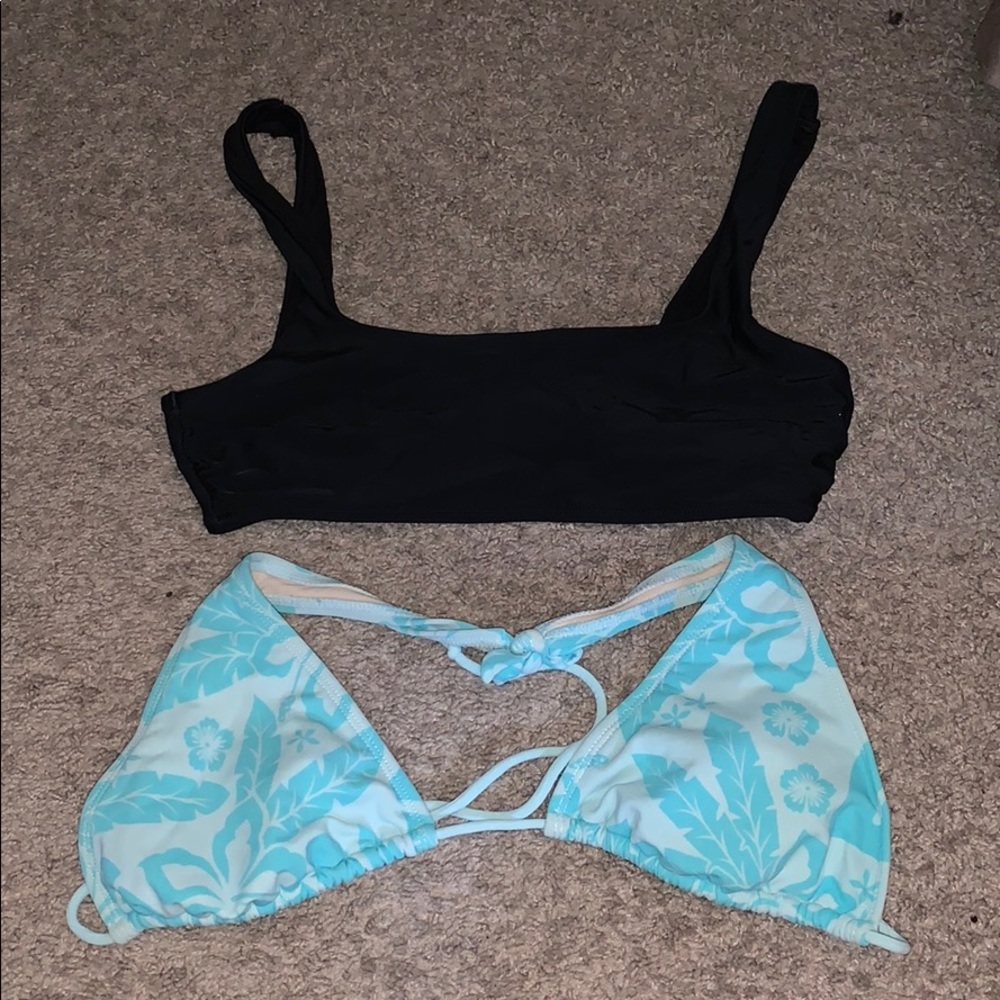 🌸3 for $12🌸 2 bikini tops